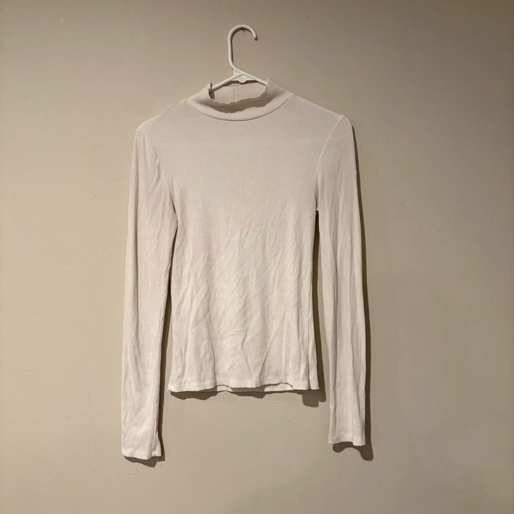 By Together Ribbed Mock Neck Long Sleeve Top | Size: Small